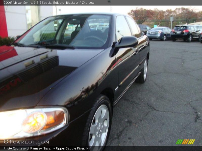 Blackout / Charcoal 2006 Nissan Sentra 1.8 S Special Edition