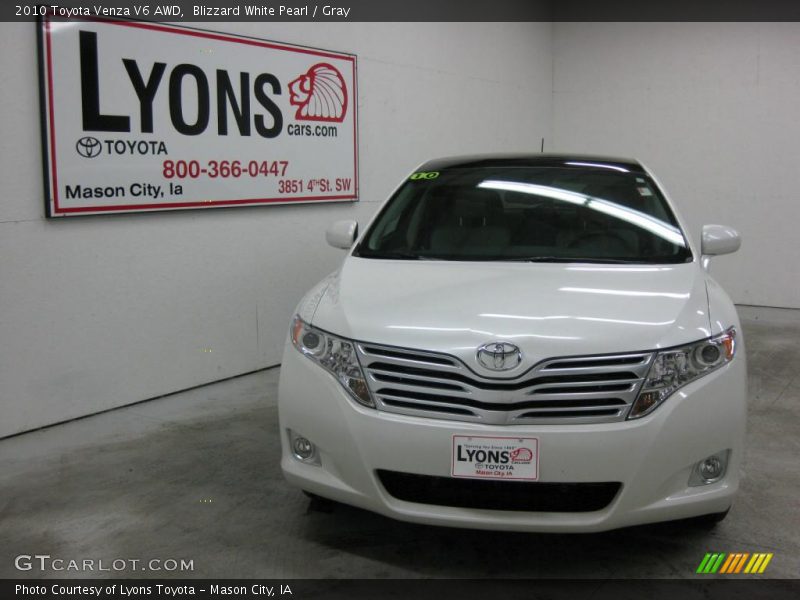 Blizzard White Pearl / Gray 2010 Toyota Venza V6 AWD