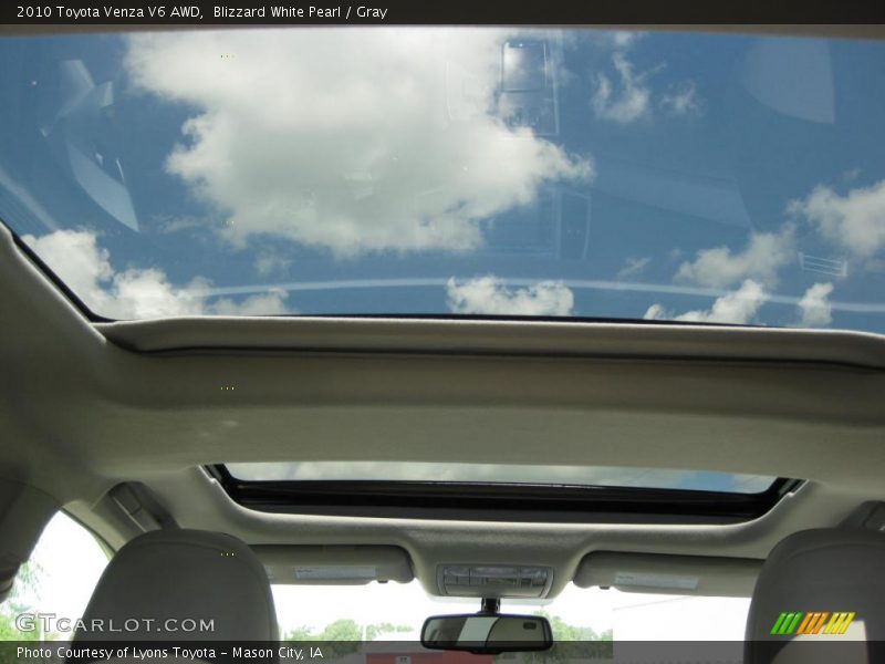 Blizzard White Pearl / Gray 2010 Toyota Venza V6 AWD