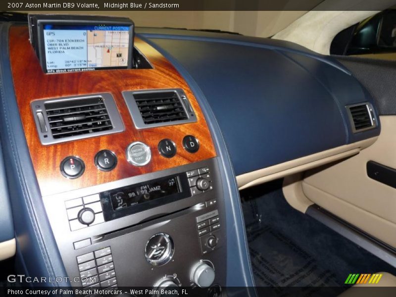 Controls of 2007 DB9 Volante