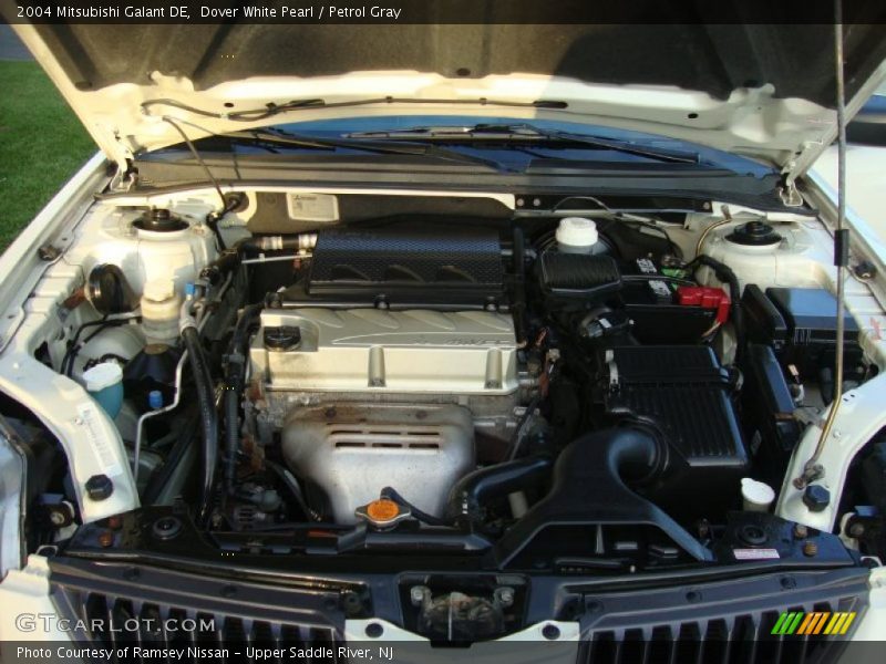 Dover White Pearl / Petrol Gray 2004 Mitsubishi Galant DE