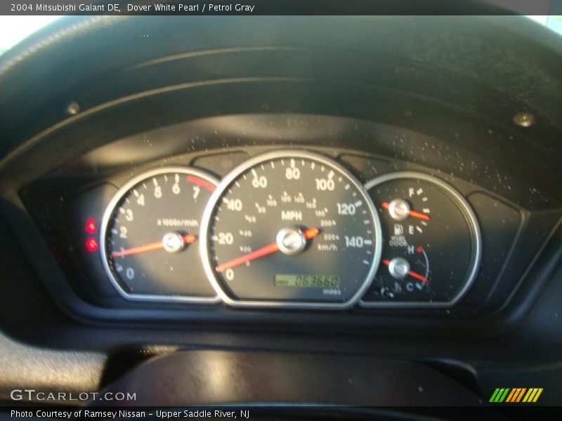 Dover White Pearl / Petrol Gray 2004 Mitsubishi Galant DE