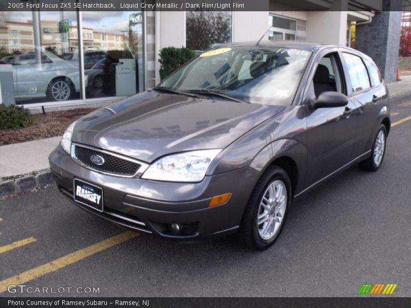 Liquid Grey Metallic / Dark Flint/Light Flint 2005 Ford Focus ZX5 SE Hatchback