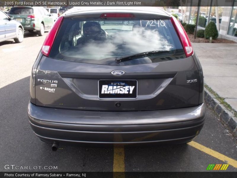 Liquid Grey Metallic / Dark Flint/Light Flint 2005 Ford Focus ZX5 SE Hatchback