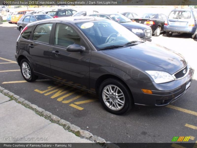 Liquid Grey Metallic / Dark Flint/Light Flint 2005 Ford Focus ZX5 SE Hatchback