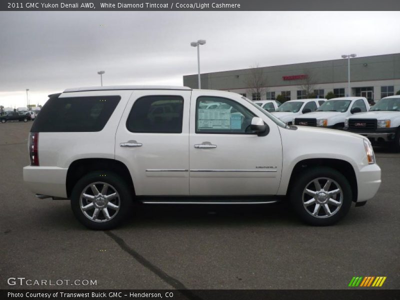 White Diamond Tintcoat / Cocoa/Light Cashmere 2011 GMC Yukon Denali AWD