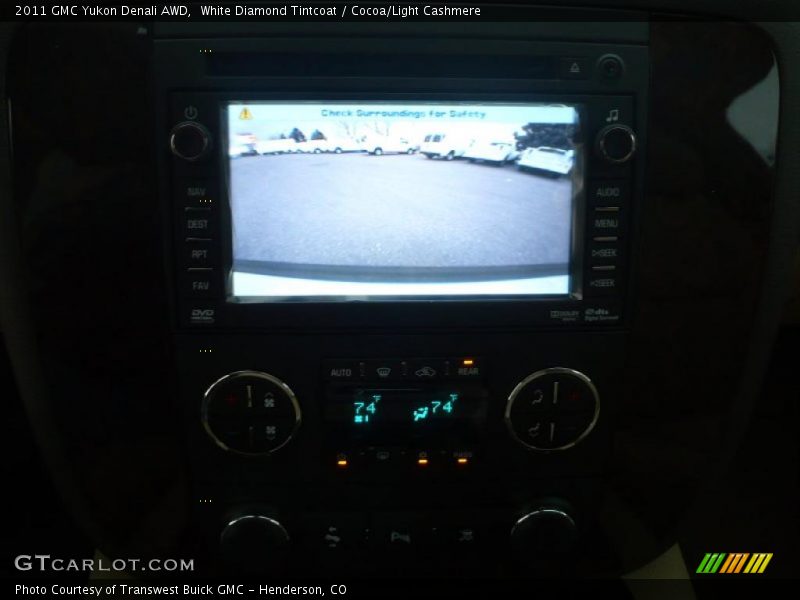 White Diamond Tintcoat / Cocoa/Light Cashmere 2011 GMC Yukon Denali AWD