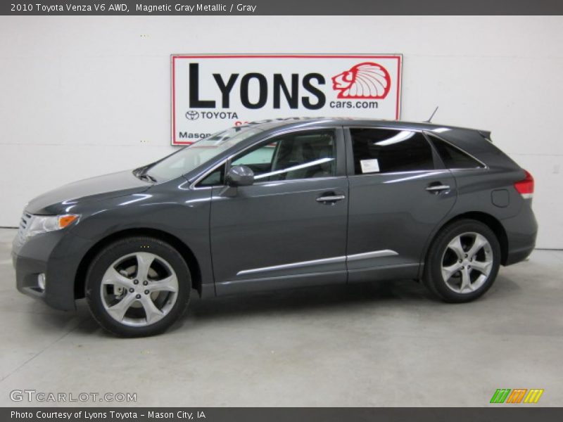 Magnetic Gray Metallic / Gray 2010 Toyota Venza V6 AWD