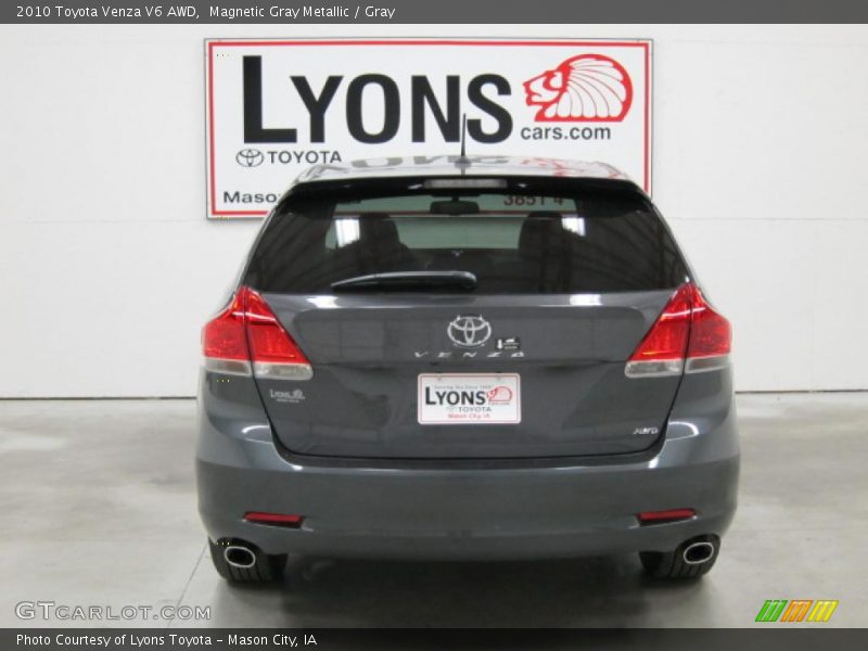 Magnetic Gray Metallic / Gray 2010 Toyota Venza V6 AWD