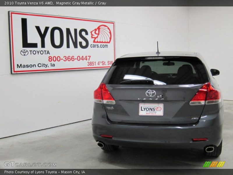 Magnetic Gray Metallic / Gray 2010 Toyota Venza V6 AWD