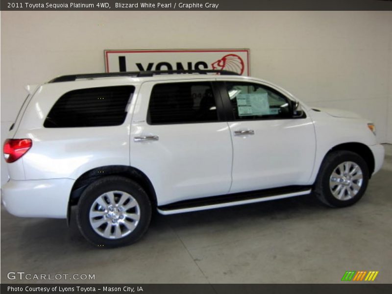 Blizzard White Pearl / Graphite Gray 2011 Toyota Sequoia Platinum 4WD