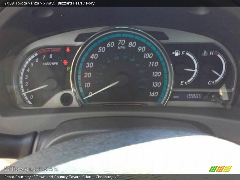 Blizzard Pearl / Ivory 2009 Toyota Venza V6 AWD