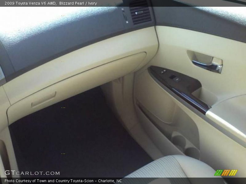Blizzard Pearl / Ivory 2009 Toyota Venza V6 AWD