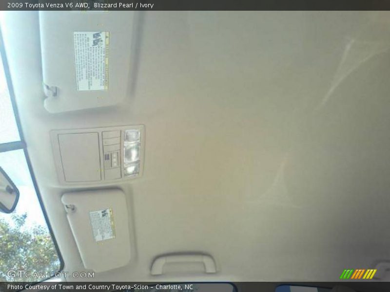 Blizzard Pearl / Ivory 2009 Toyota Venza V6 AWD