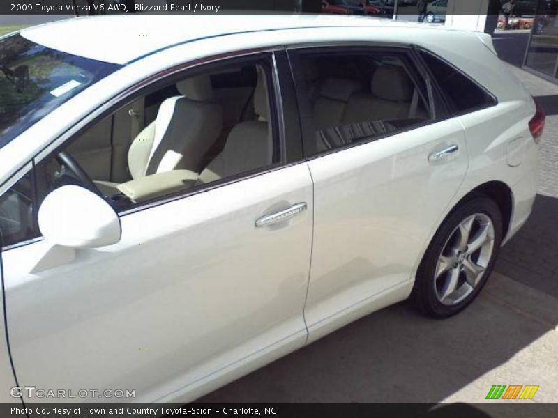 Blizzard Pearl / Ivory 2009 Toyota Venza V6 AWD