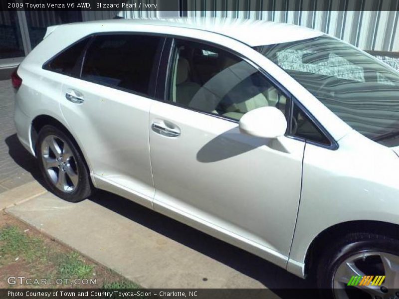 Blizzard Pearl / Ivory 2009 Toyota Venza V6 AWD