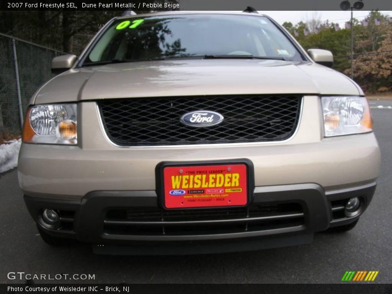 Dune Pearl Metallic / Pebble Beige 2007 Ford Freestyle SEL