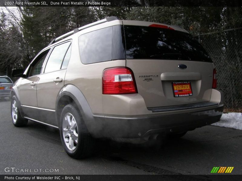Dune Pearl Metallic / Pebble Beige 2007 Ford Freestyle SEL