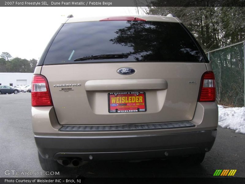 Dune Pearl Metallic / Pebble Beige 2007 Ford Freestyle SEL