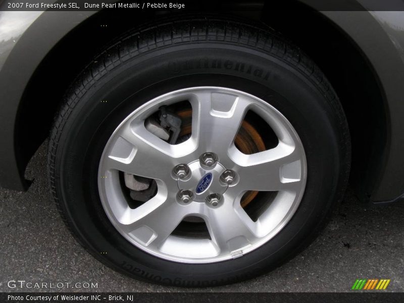 Dune Pearl Metallic / Pebble Beige 2007 Ford Freestyle SEL