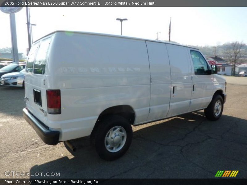Oxford White / Medium Flint 2009 Ford E Series Van E250 Super Duty Commercial