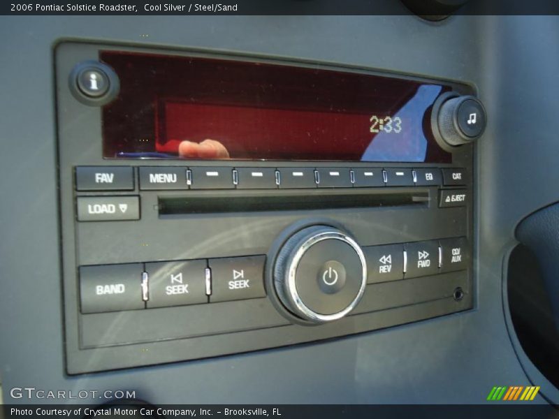 Controls of 2006 Solstice Roadster