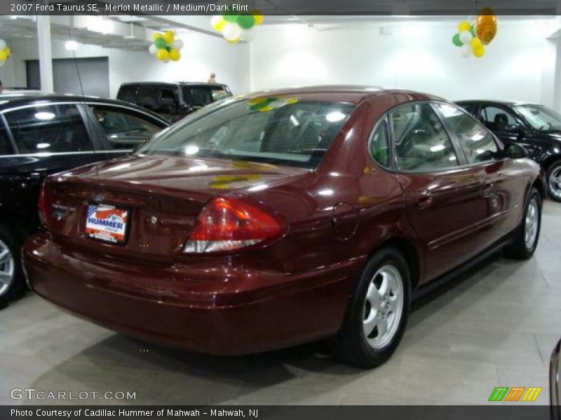 Merlot Metallic / Medium/Dark Flint 2007 Ford Taurus SE