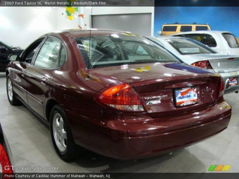 Merlot Metallic / Medium/Dark Flint 2007 Ford Taurus SE