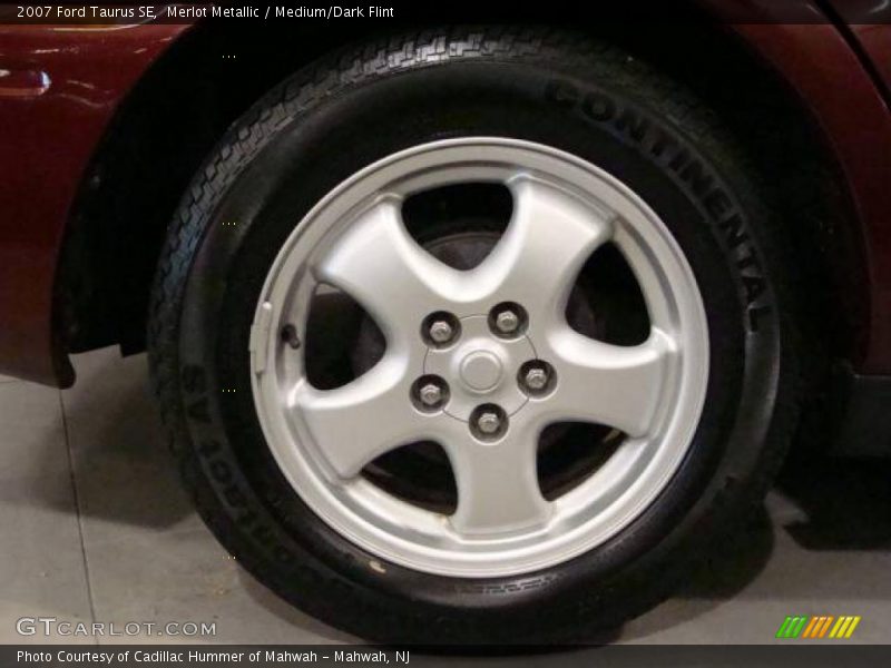 Merlot Metallic / Medium/Dark Flint 2007 Ford Taurus SE