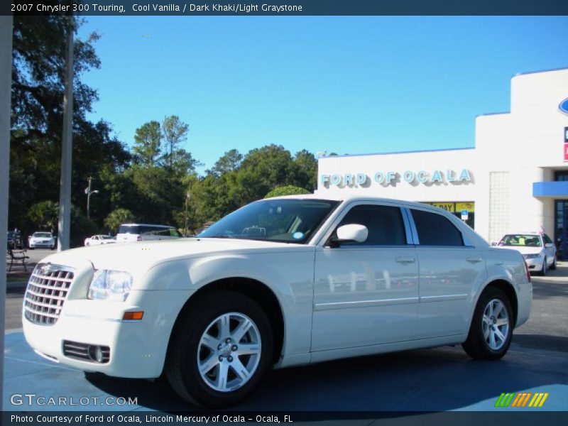 Cool Vanilla / Dark Khaki/Light Graystone 2007 Chrysler 300 Touring
