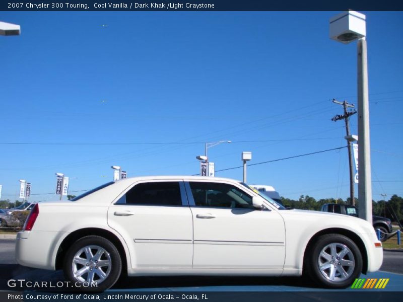 Cool Vanilla / Dark Khaki/Light Graystone 2007 Chrysler 300 Touring