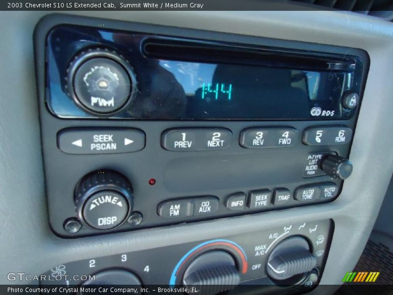Controls of 2003 S10 LS Extended Cab