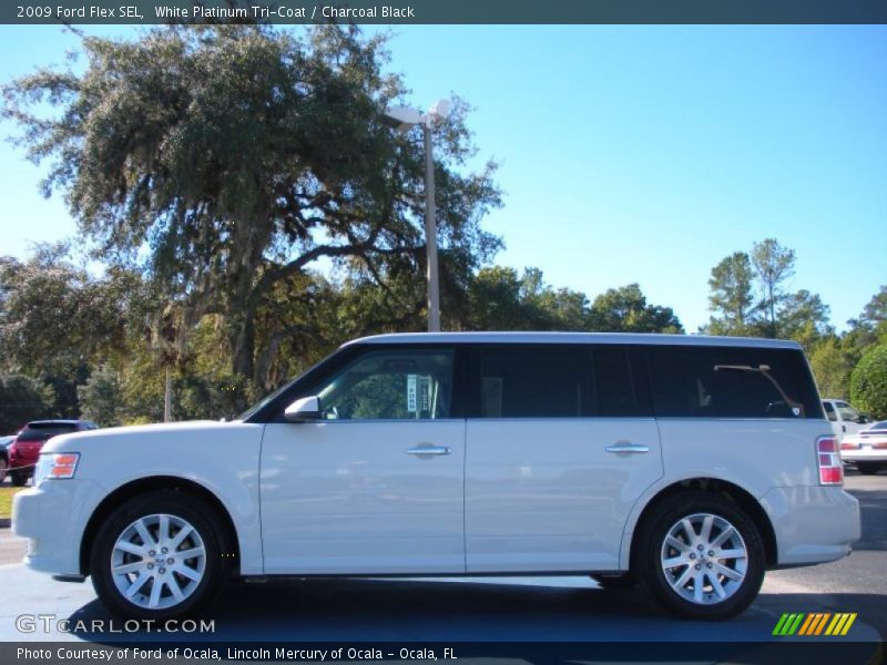 White Platinum Tri-Coat / Charcoal Black 2009 Ford Flex SEL