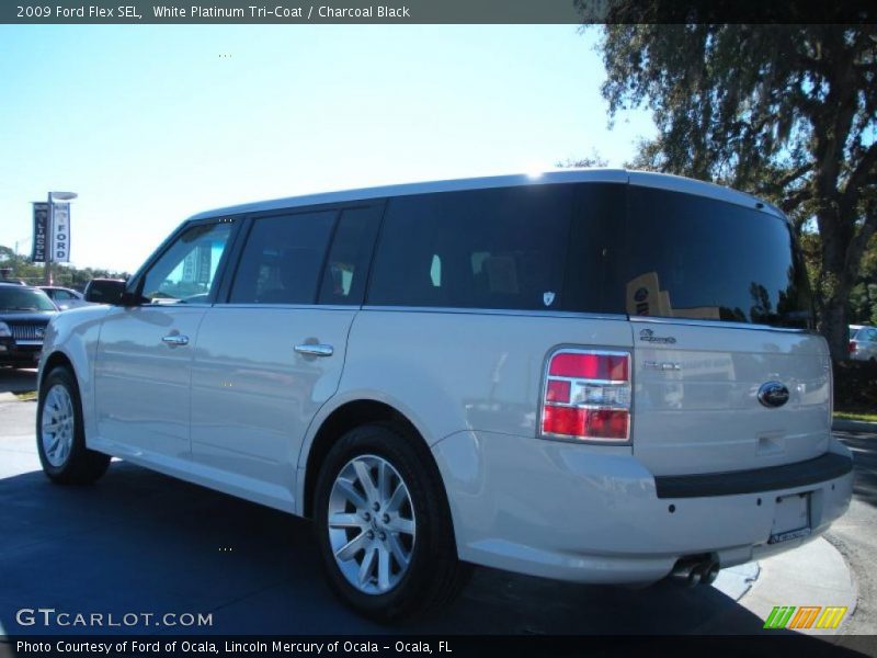 White Platinum Tri-Coat / Charcoal Black 2009 Ford Flex SEL