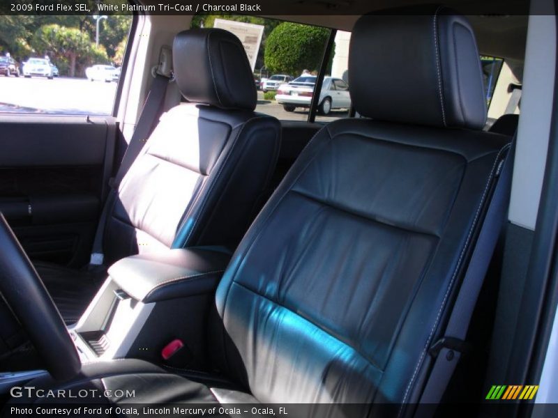 White Platinum Tri-Coat / Charcoal Black 2009 Ford Flex SEL