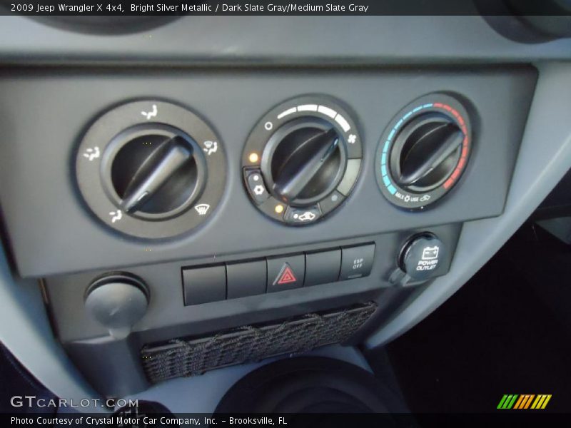 Bright Silver Metallic / Dark Slate Gray/Medium Slate Gray 2009 Jeep Wrangler X 4x4
