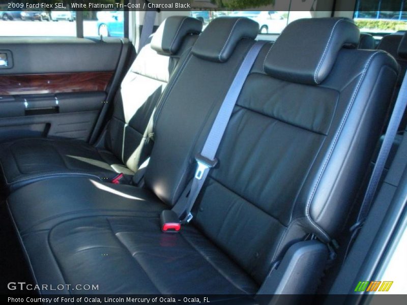White Platinum Tri-Coat / Charcoal Black 2009 Ford Flex SEL