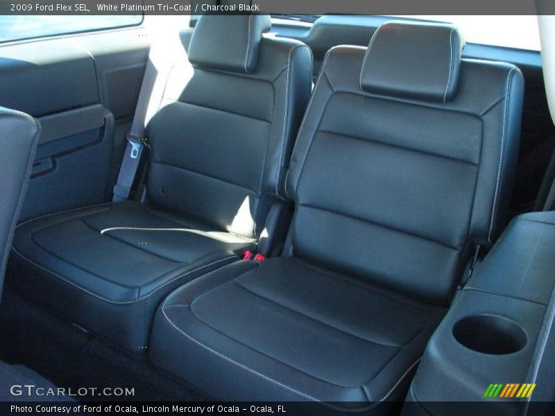 White Platinum Tri-Coat / Charcoal Black 2009 Ford Flex SEL