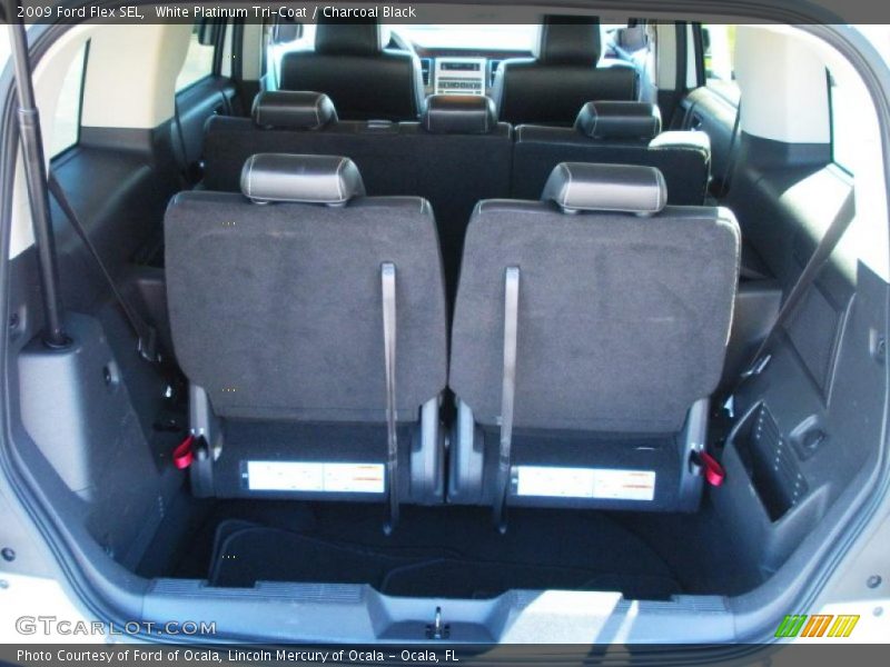 White Platinum Tri-Coat / Charcoal Black 2009 Ford Flex SEL