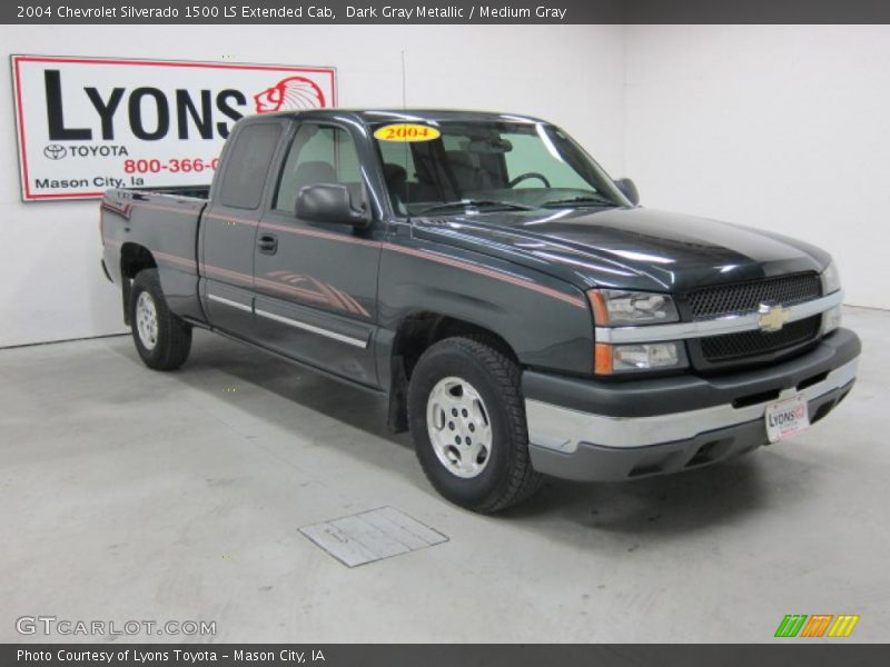 Dark Gray Metallic / Medium Gray 2004 Chevrolet Silverado 1500 LS Extended Cab