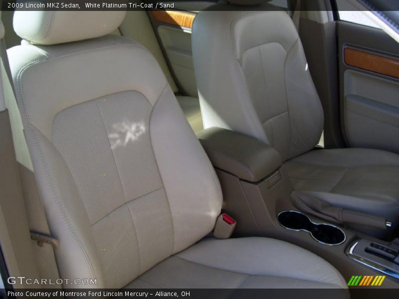 White Platinum Tri-Coat / Sand 2009 Lincoln MKZ Sedan