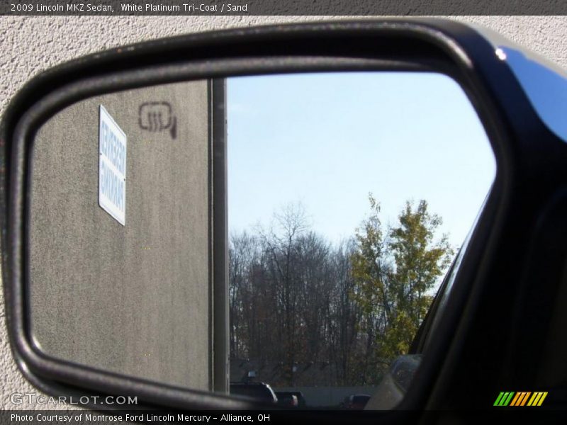 White Platinum Tri-Coat / Sand 2009 Lincoln MKZ Sedan