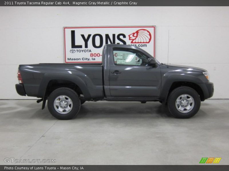 Magnetic Gray Metallic / Graphite Gray 2011 Toyota Tacoma Regular Cab 4x4