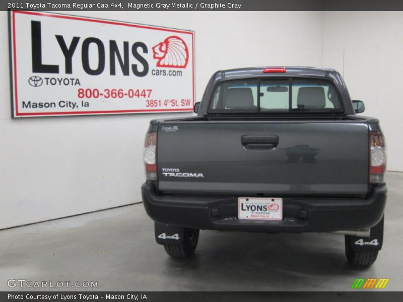 Magnetic Gray Metallic / Graphite Gray 2011 Toyota Tacoma Regular Cab 4x4