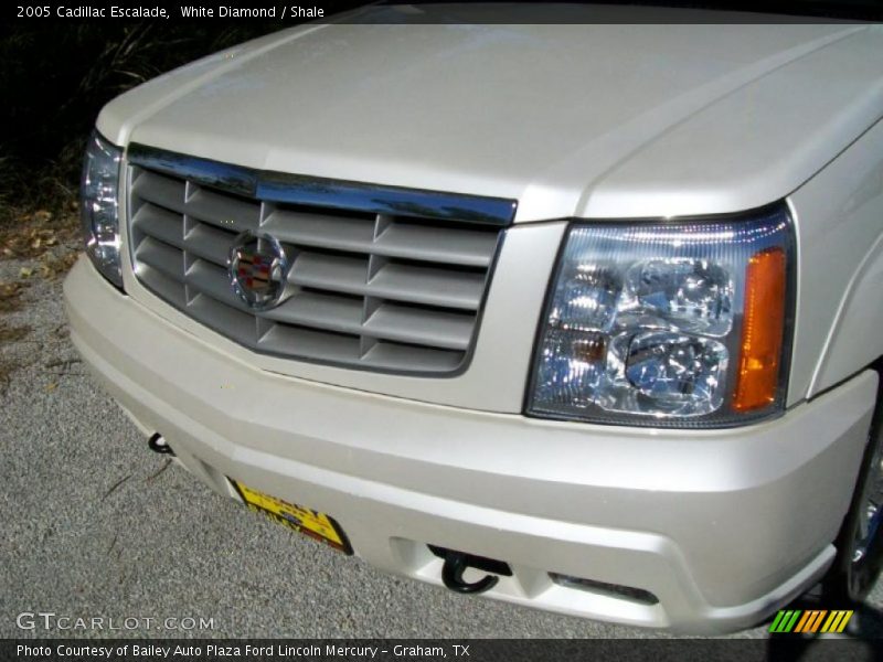 White Diamond / Shale 2005 Cadillac Escalade