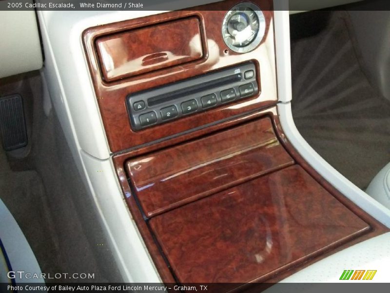 White Diamond / Shale 2005 Cadillac Escalade