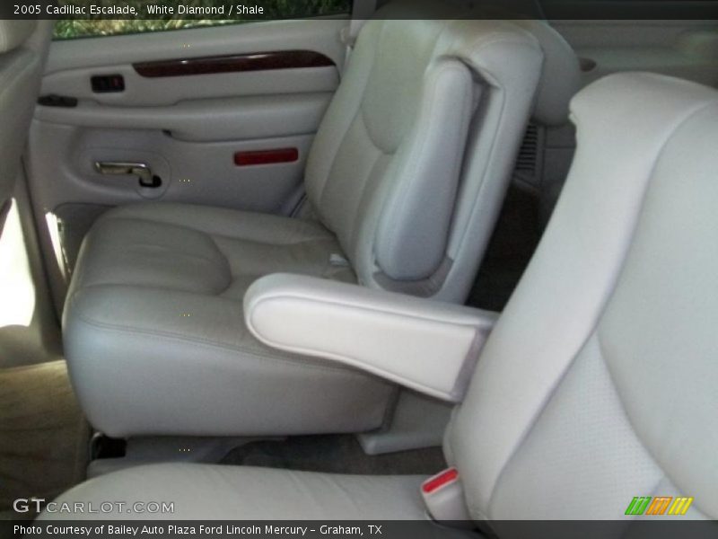  2005 Escalade  Shale Interior