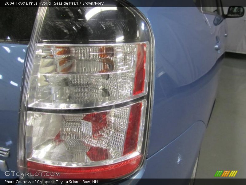 Seaside Pearl / Brown/Ivory 2004 Toyota Prius Hybrid