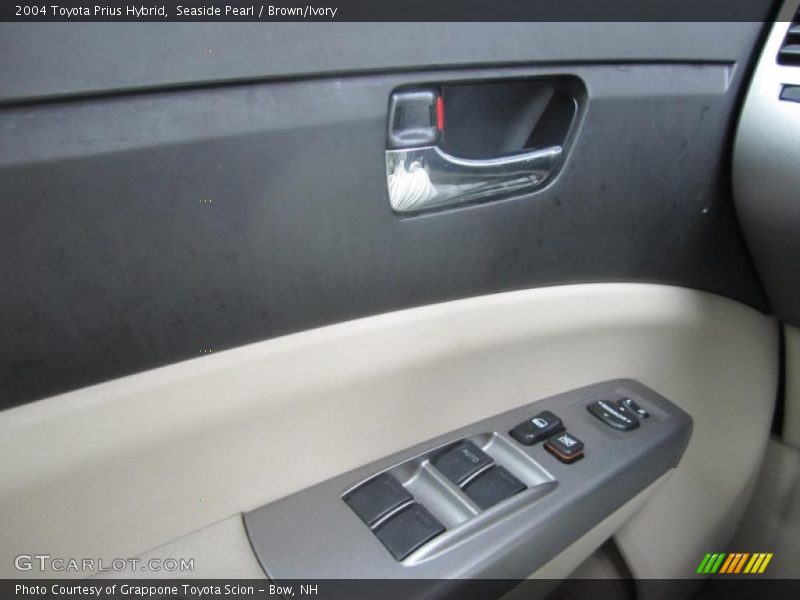 Seaside Pearl / Brown/Ivory 2004 Toyota Prius Hybrid