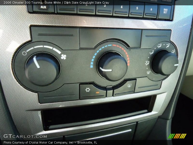 Stone White / Dark Slate Gray/Light Slate Gray 2006 Chrysler 300 Touring